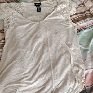 Cream Tee lace sleeves